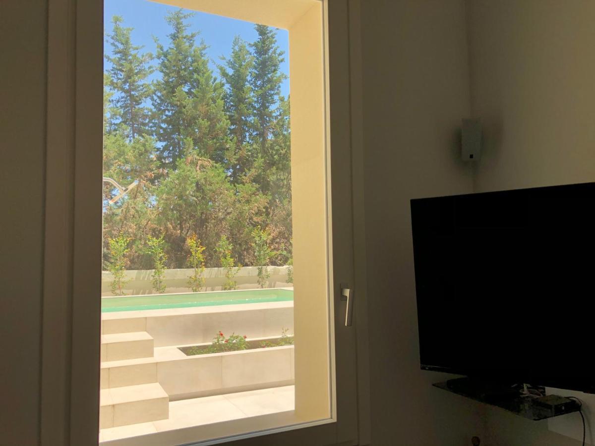 Carlo V - Con Piscina E Giardino Privati Apartment Lecce Luaran gambar