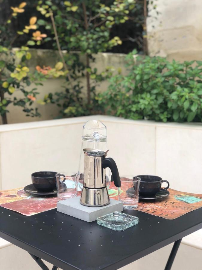 Carlo V - Con Piscina E Giardino Privati Apartment Lecce Luaran gambar