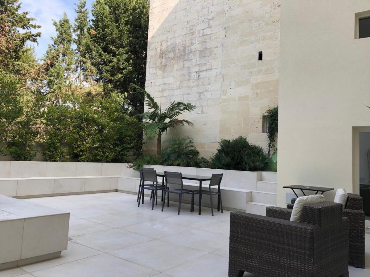 Carlo V - Con Piscina E Giardino Privati Apartment Lecce Luaran gambar